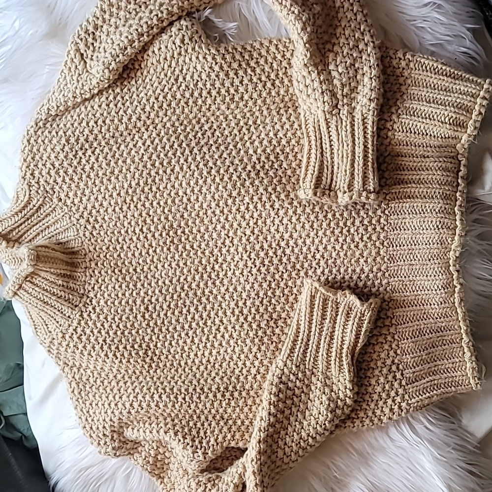 isalis Beige Tan Long Sleeve Turtleneck San Francisco Sweater Top